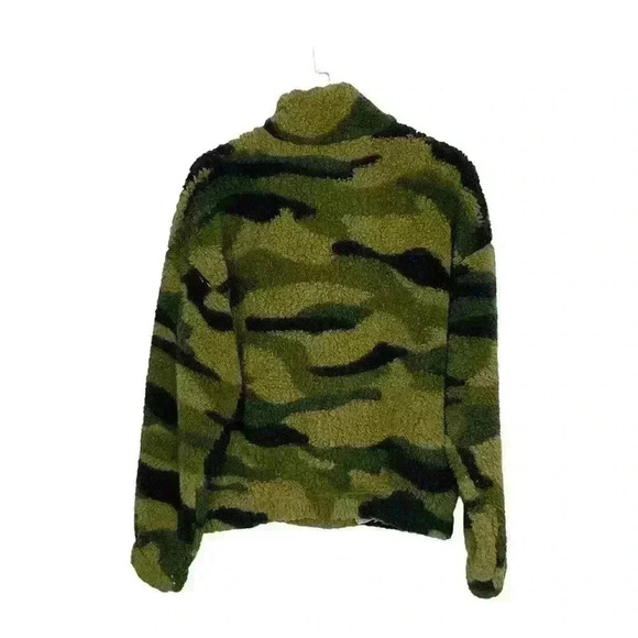 Peyton Jensen Nola Green Camo Pullover Sweatshirt SIZE-MEDIUM - Picture 6 of 7